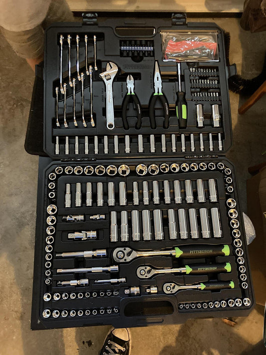 PITTSBURGH 225 Pc Mechanic's Tool Kit